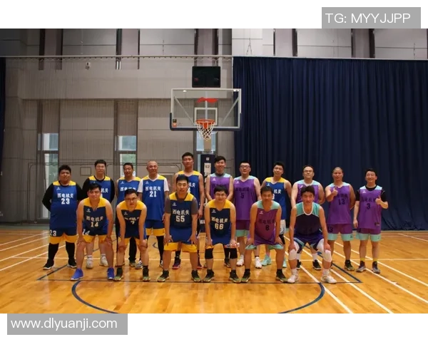 我们的篮球赛:团结拼搏的青春盛宴与友谊的碰撞 我们的篮球赛:团结拼搏的青春盛宴与友谊的碰撞